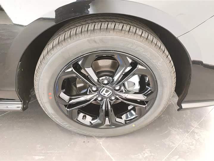 Honda Accord 2025 2025款 运动系列 260TURBO 豪华版