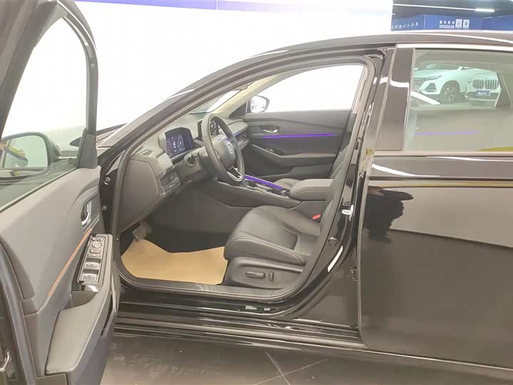 Honda Accord 2025 2025款 运动系列 260TURBO 豪华版