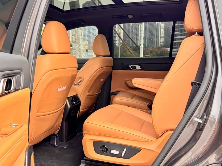 LiXiang One 2021 2021款 增程6座版