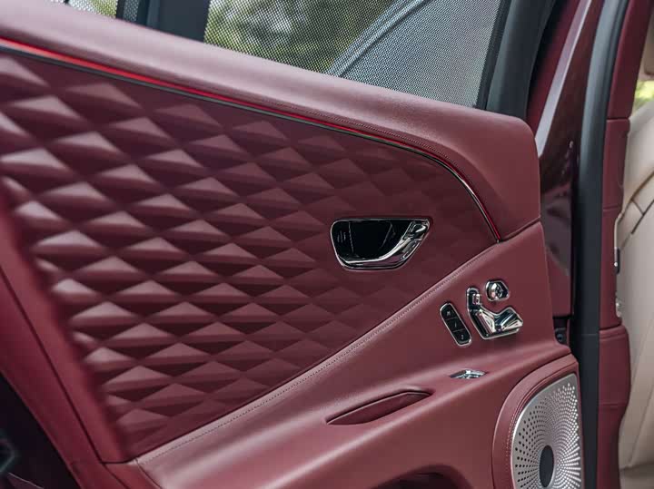 Bentley Flying Spur 2024 2024款 4.0T V8 Mulliner