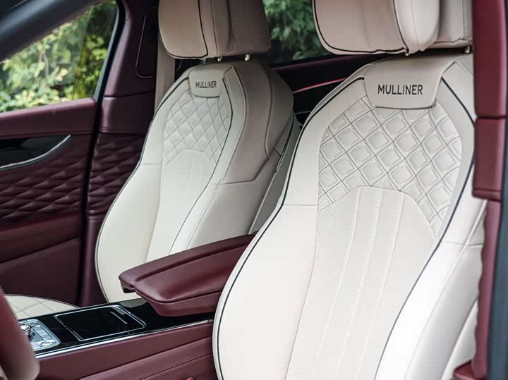 Bentley Flying Spur 2024 2024款 4.0T V8 Mulliner