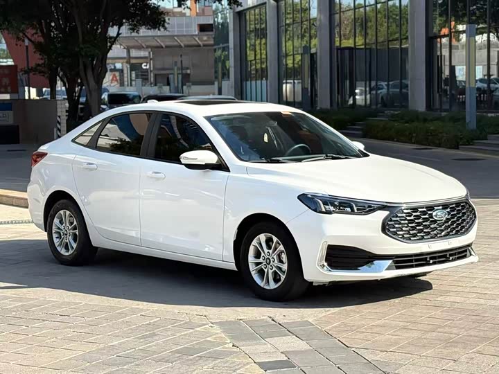 Ford Escort 2021 2021款 1.5L 自动钻石版