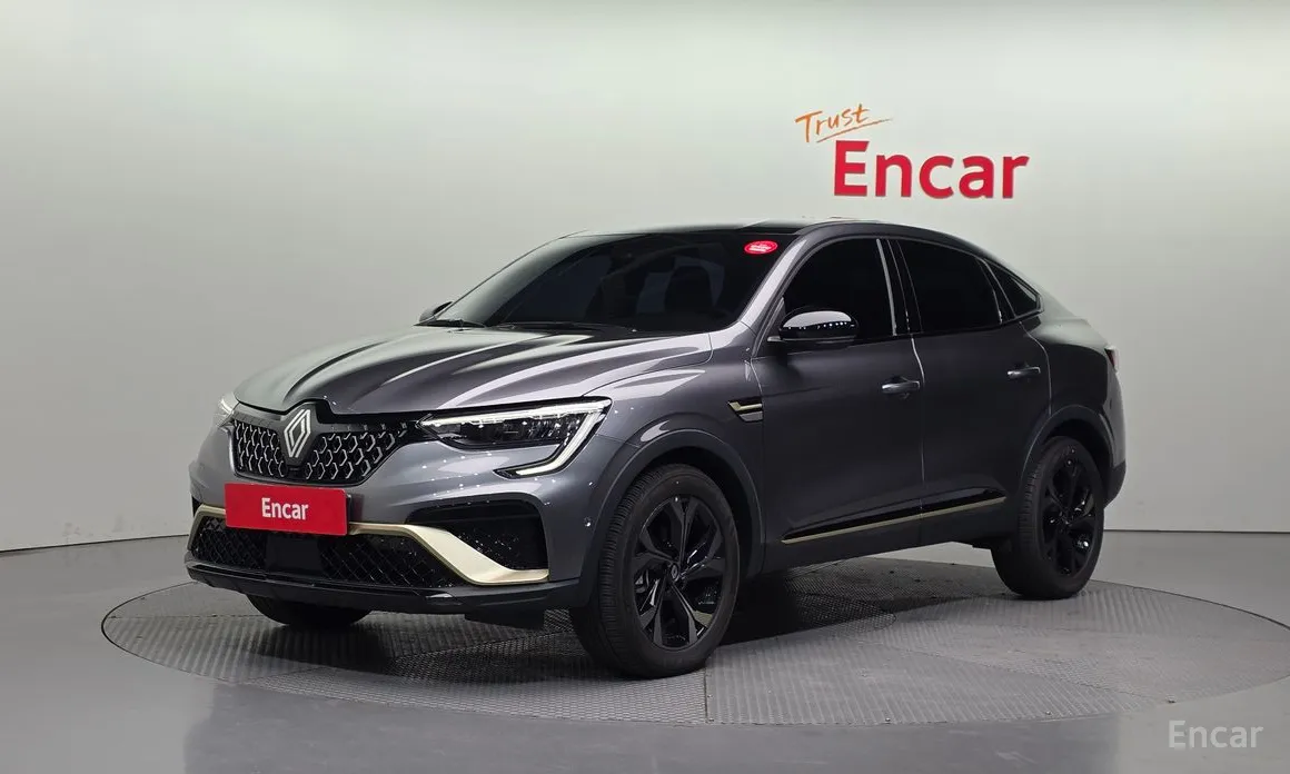 Renault Arkana 2024 1.6 E-TECH Iconic Design Package
