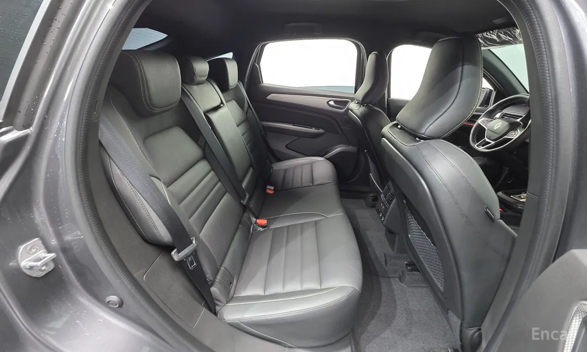 Renault Arkana 2024 1.6 E-TECH Iconic Design Package