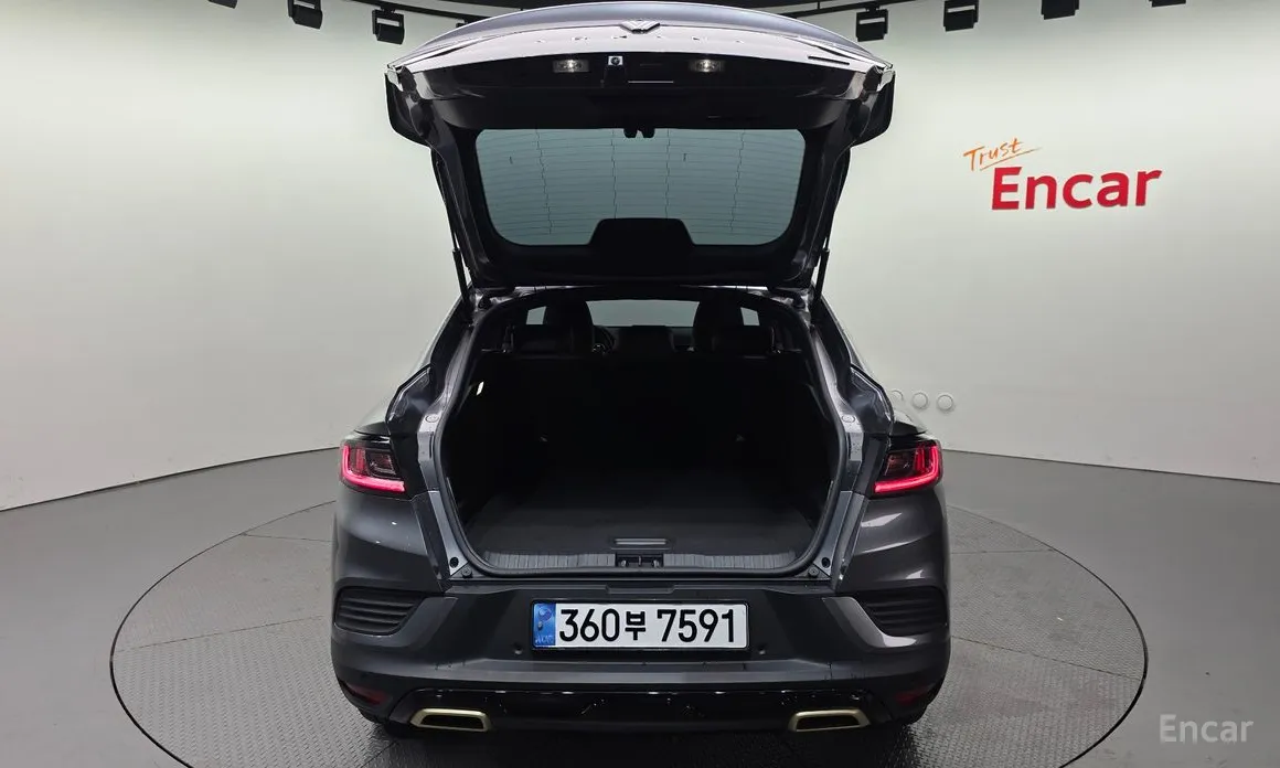 Renault Arkana 2024 1.6 E-TECH Iconic Design Package