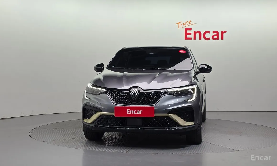 Renault Arkana 2024 1.6 E-TECH Iconic Design Package