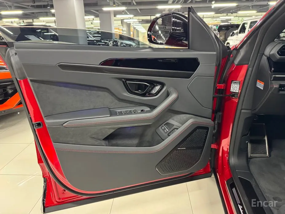 Lamborghini Urus 2018 4.0 V8 SE