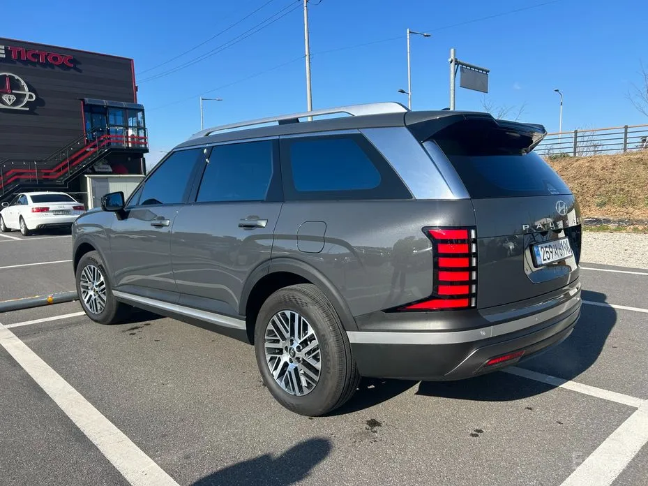 Hyundai Palisade 2025 Gasoline 2.5T 4WD 7-Seater