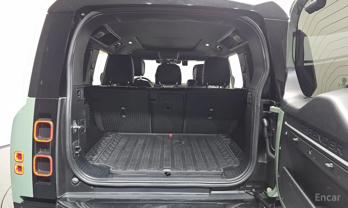 Land Rover Defender 2020 110 D300 75th Edition