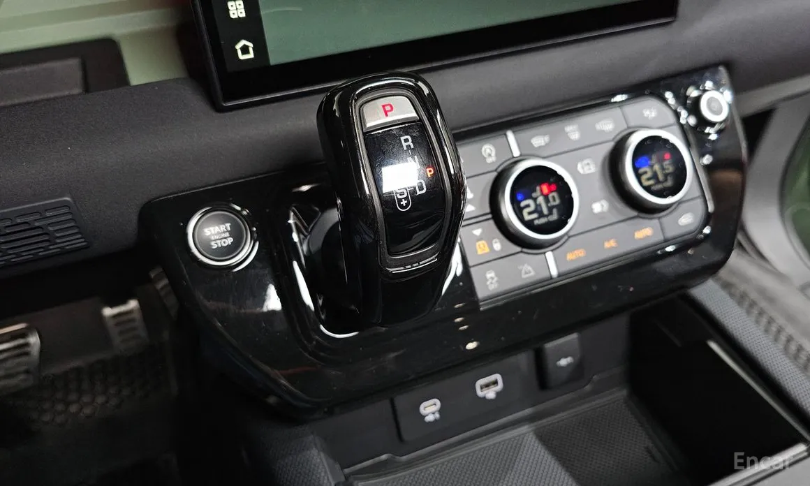 Land Rover Defender 2020 110 D300 75th Edition