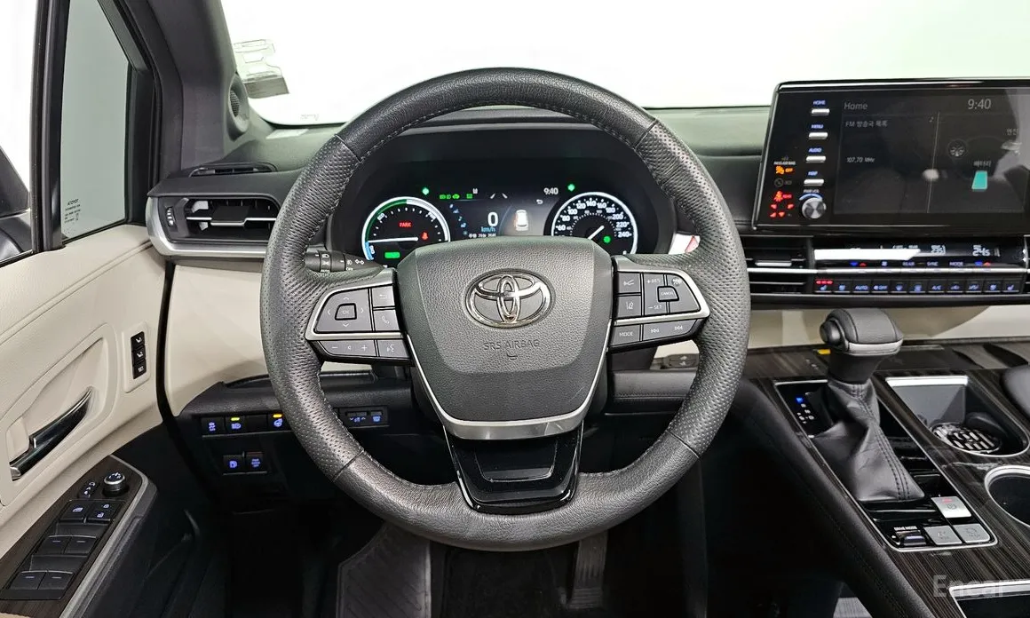 Toyota Sienna 2020 2.5 Hybrid 2WD