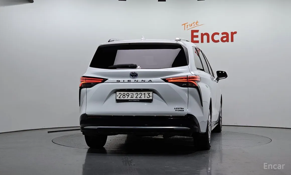 Toyota Sienna 2020 2.5 Hybrid 2WD