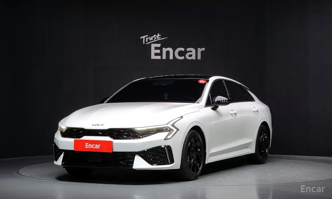 Kia K5 2023 Signature