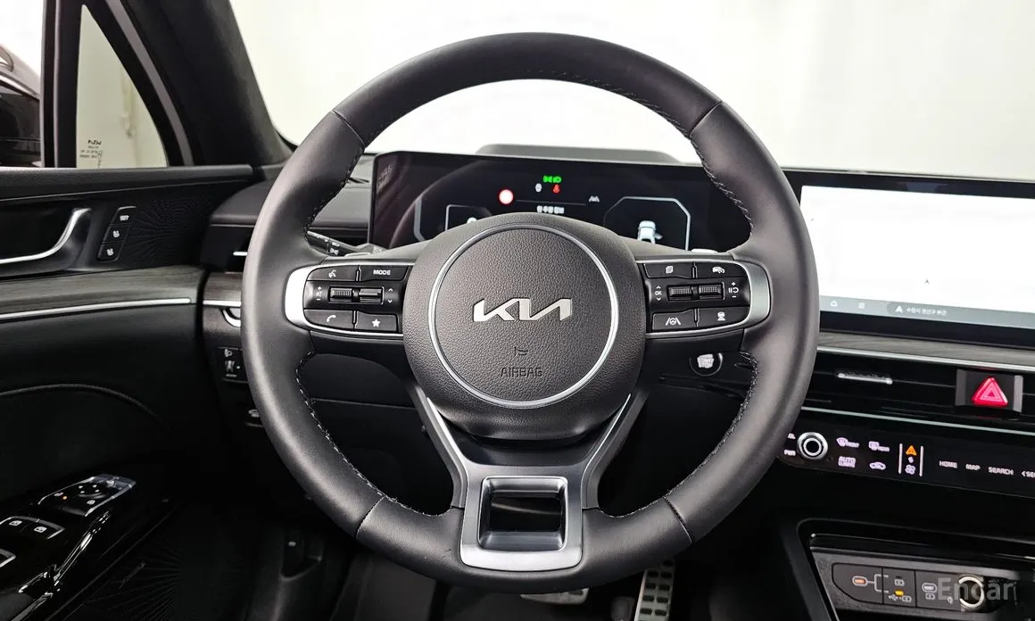 Kia K5 2023 Signature