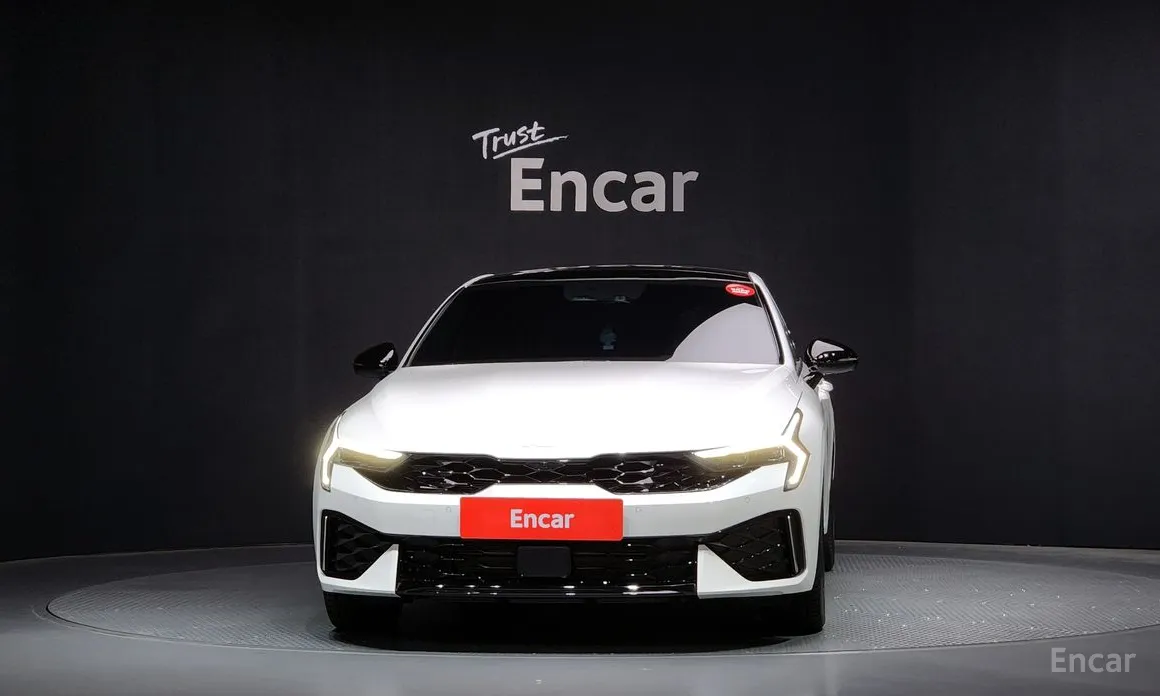 Kia K5 2023 Signature