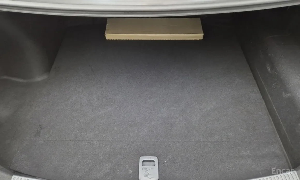 Toyota Crown 2023 2.5 4WD Hybrid