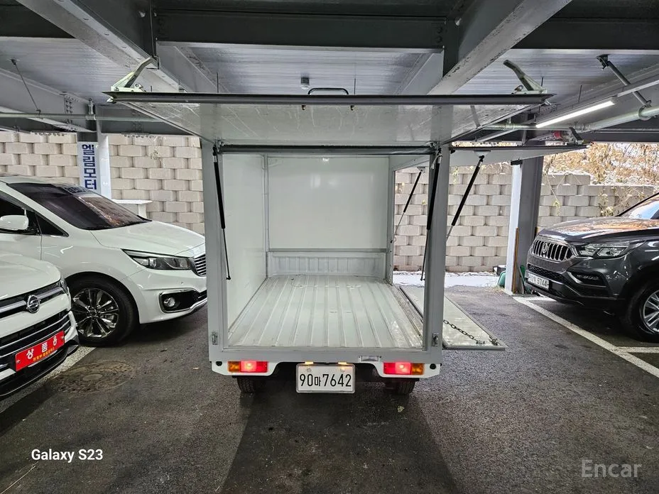 Chevrolet Labo 2008 jackknifed Long cargo