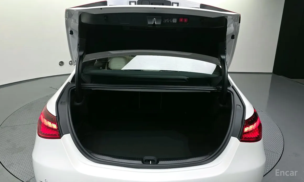 Mercedes-Benz C-Class 2022 C200 Avantgarde