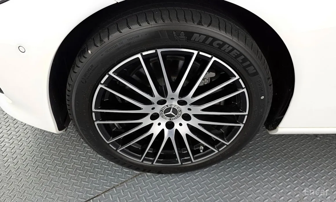 Mercedes-Benz C-Class 2022 C200 Avantgarde