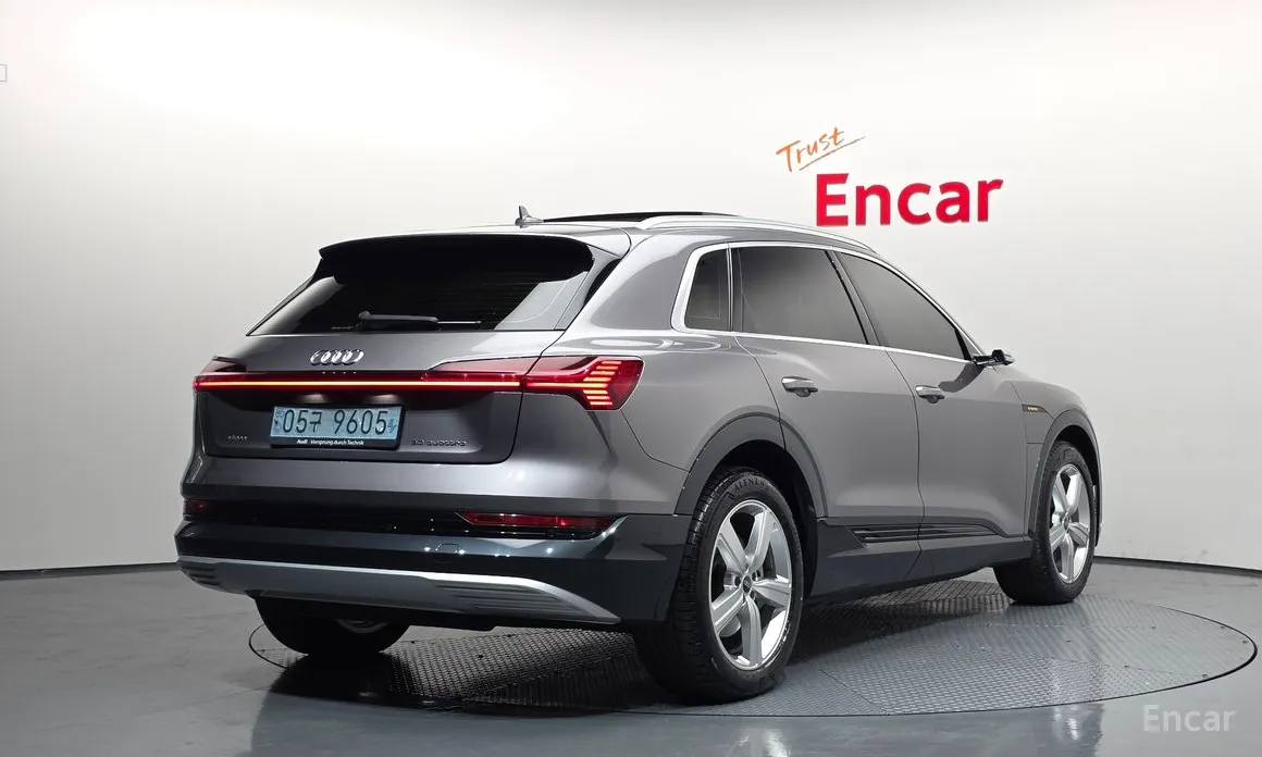 Audi e-tron 2020 50 Quattro