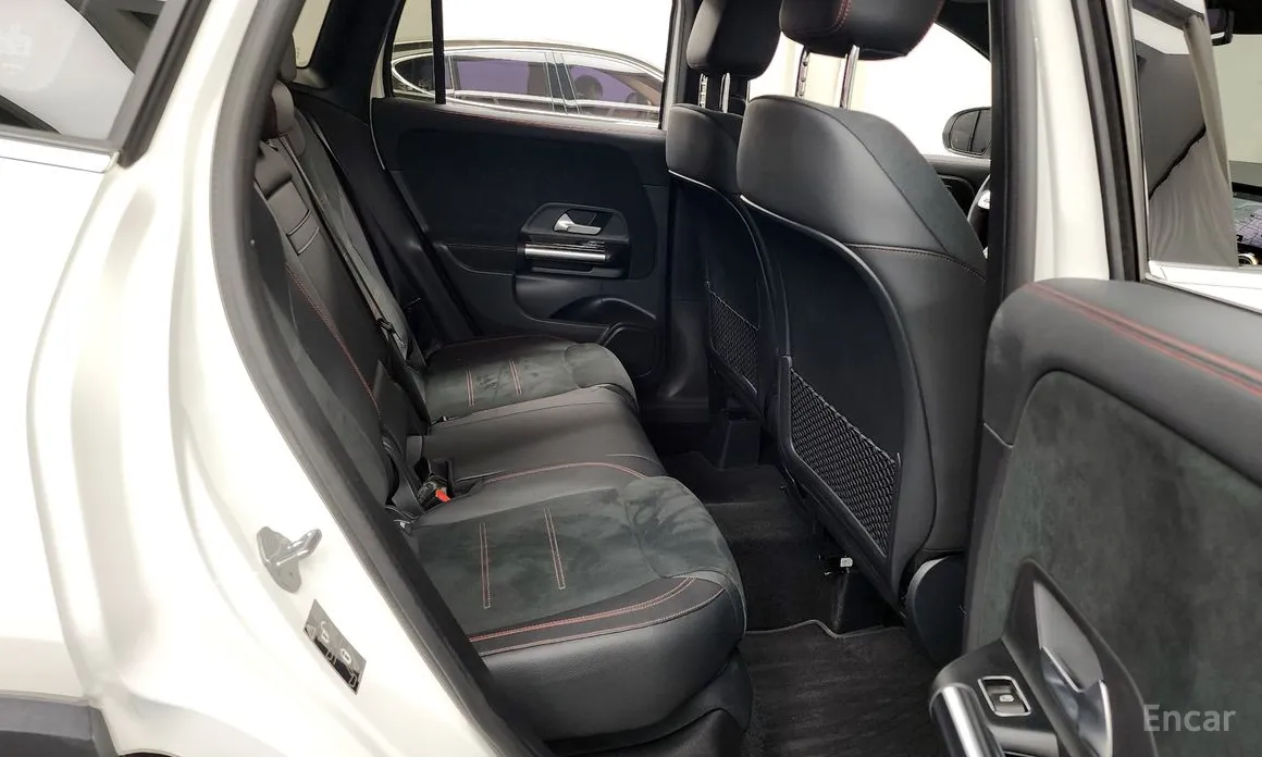 Mercedes-Benz GLA-Class 2020 GLA250 4MATIC