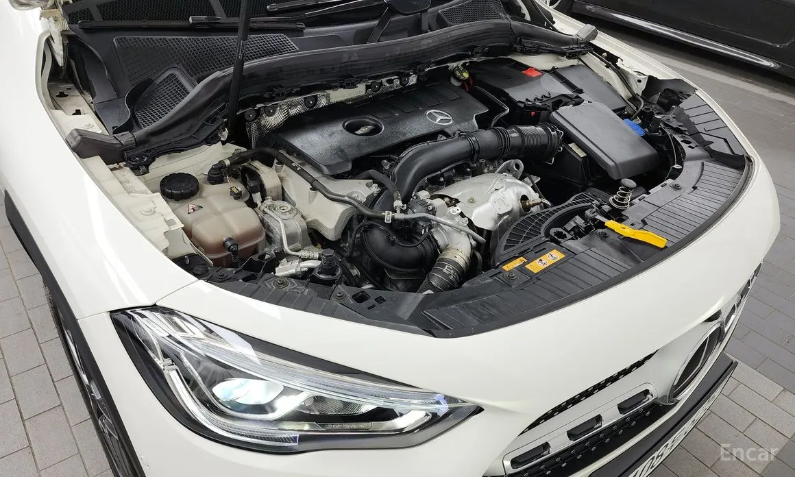 Mercedes-Benz GLA-Class 2020 GLA250 4MATIC