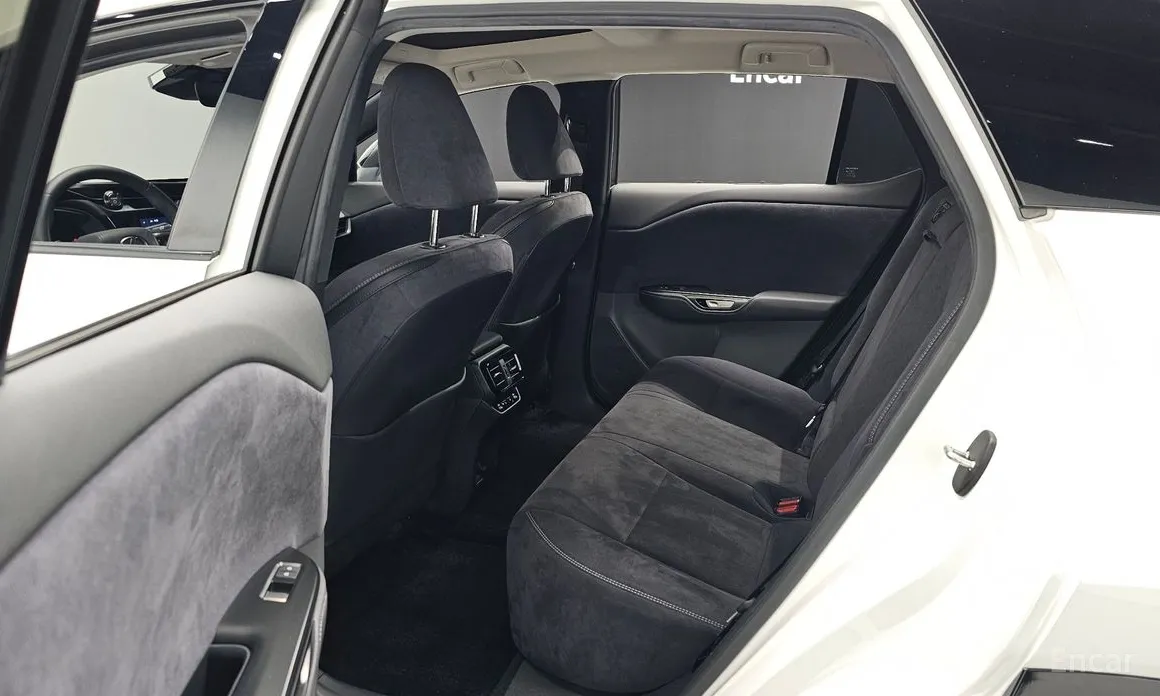 Lexus RZ 2023 Luxury