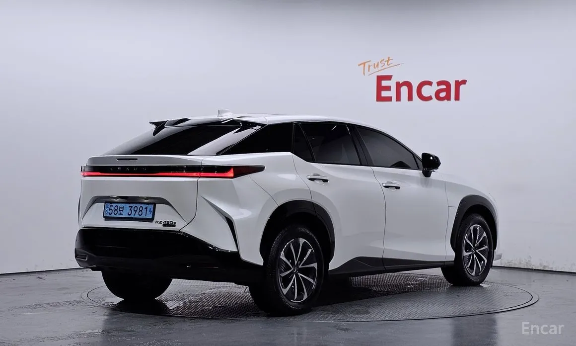 Lexus RZ 2023 Luxury