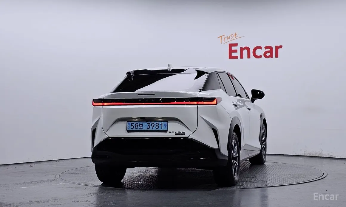 Lexus RZ 2023 Luxury