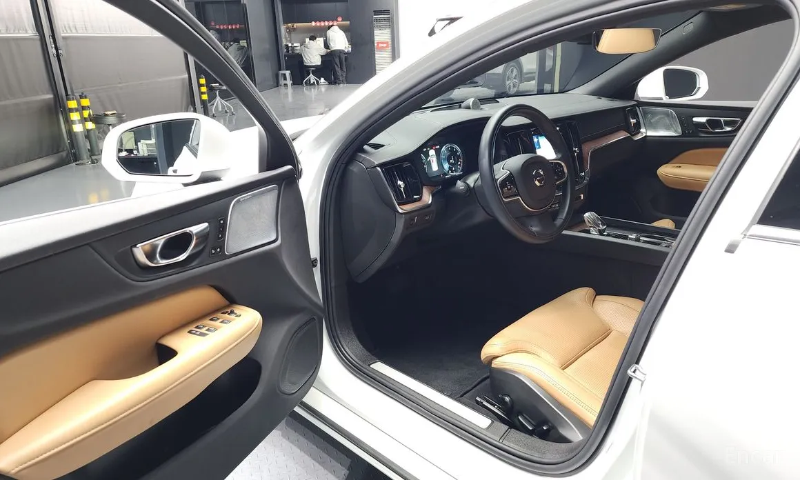 Volvo S60 2019 B5 Inscription