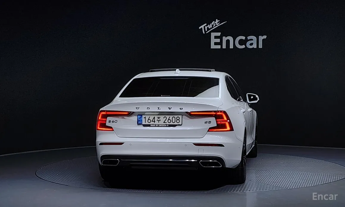 Volvo S60 2019 B5 Inscription