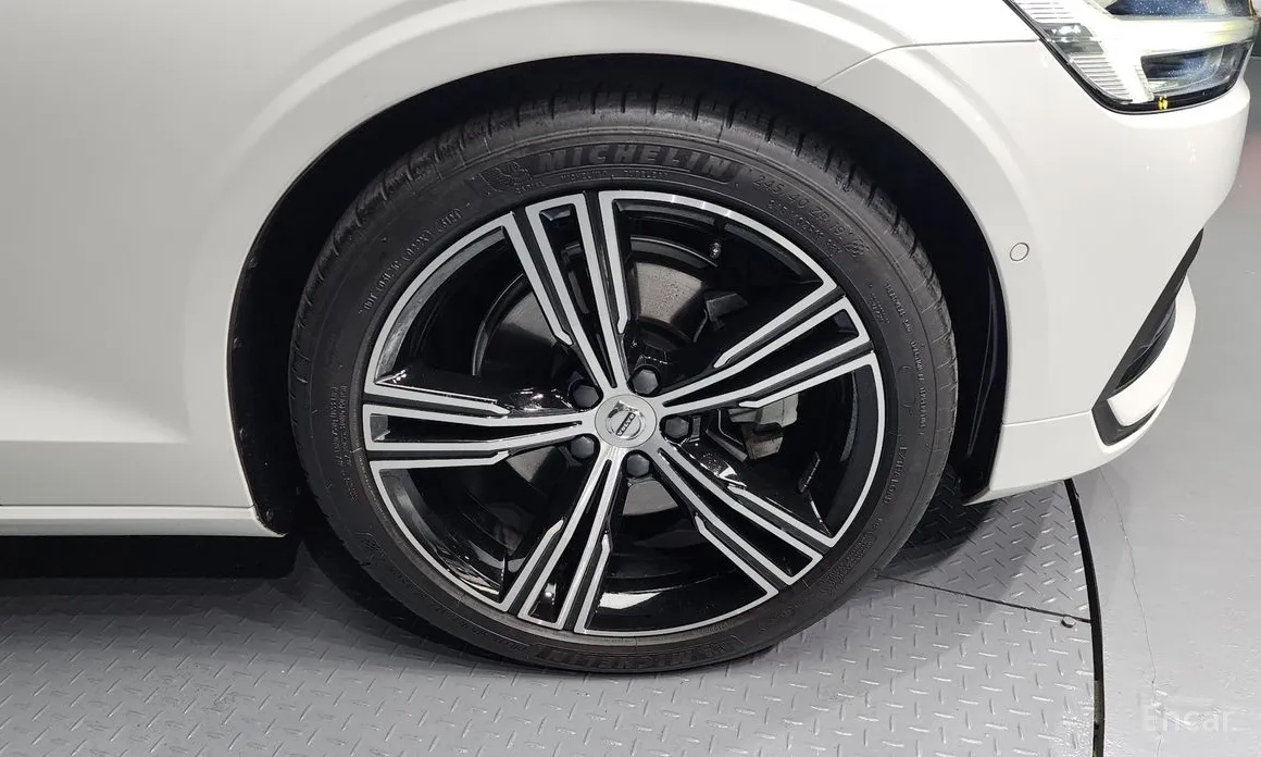 Volvo S60 2019 B5 Inscription