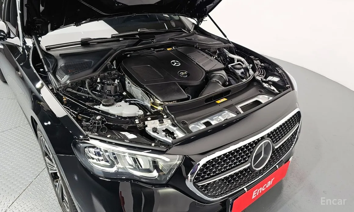 Mercedes-Benz E-Class 2024 E200 Avantgarde