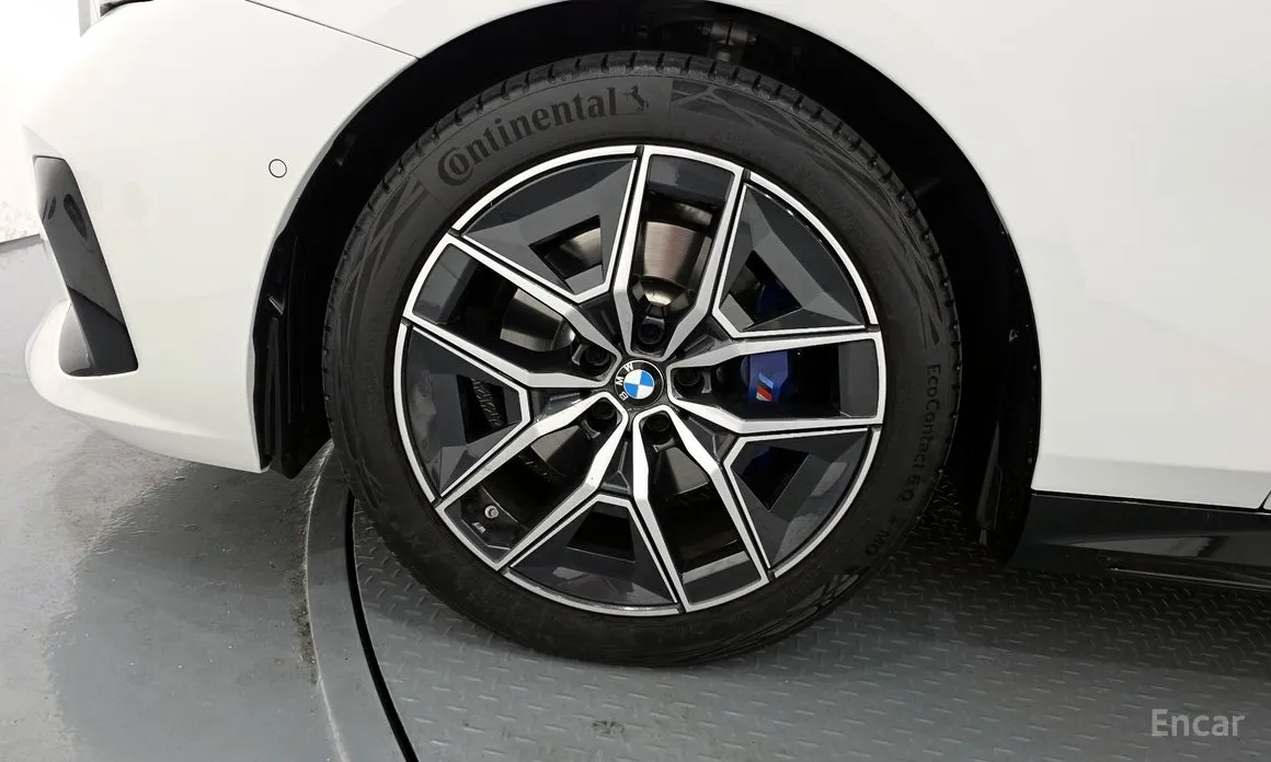 BMW 5 Series 2023 520i M Sport