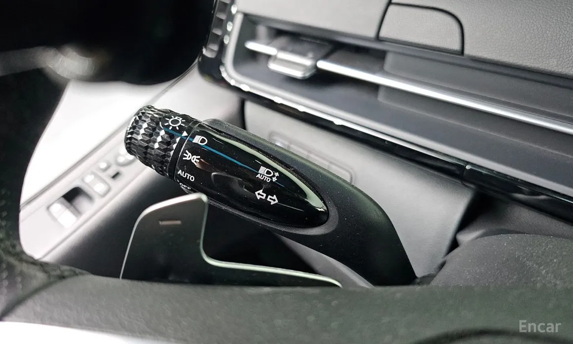 Hyundai Staria 2021 Lounge 9-Seater