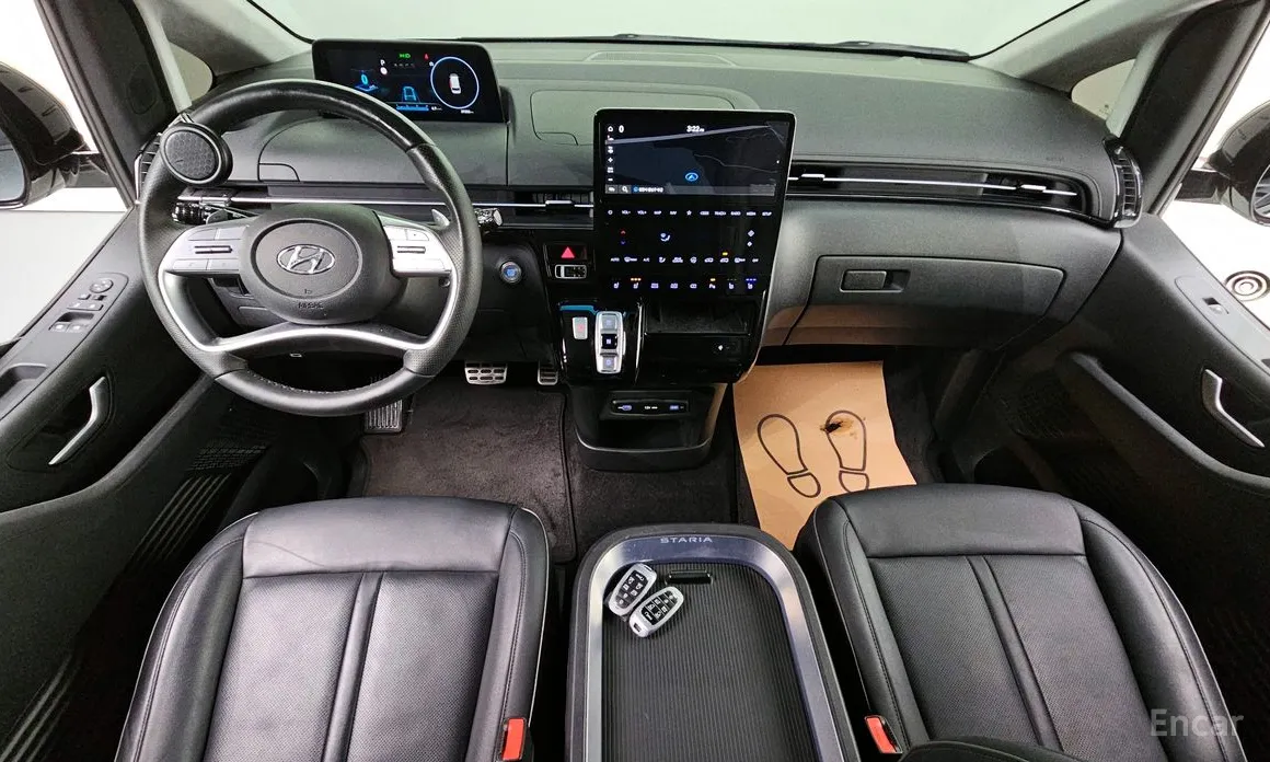 Hyundai Staria 2021 Lounge 9-Seater