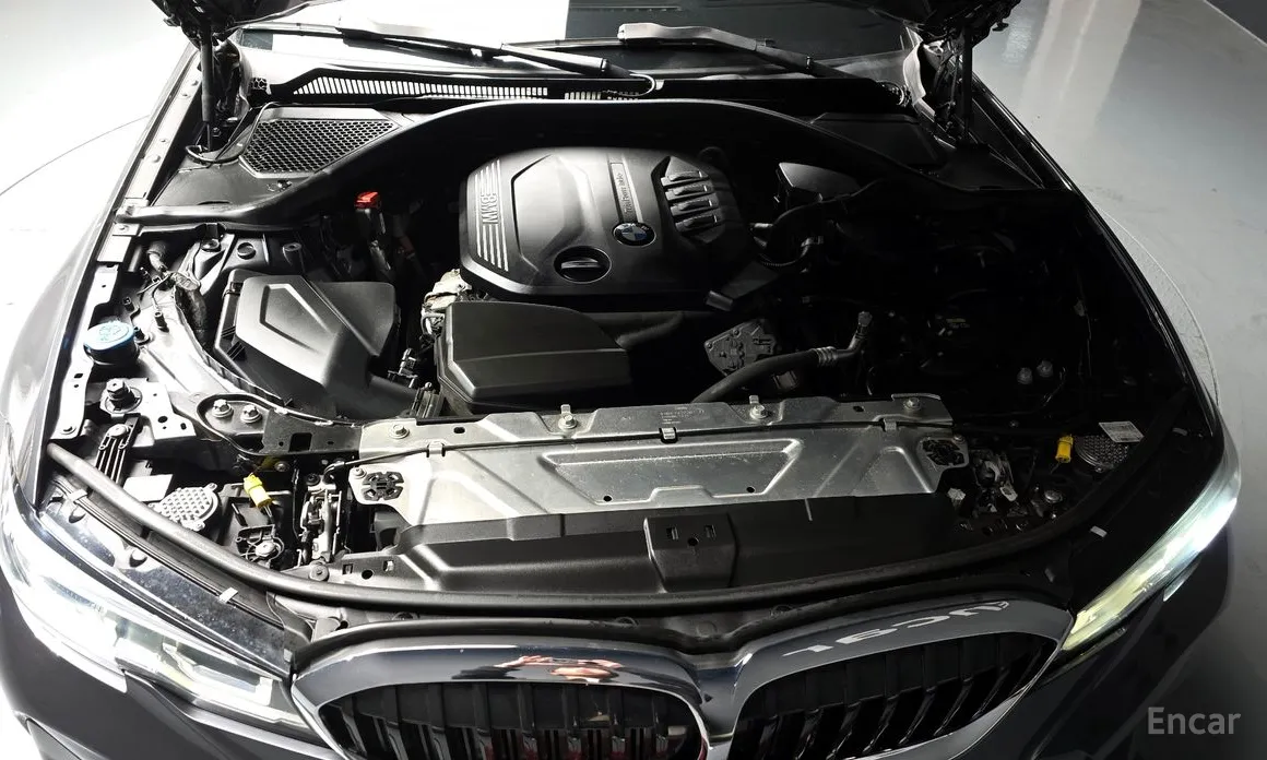 BMW 3 Series 2019 320d M Sport