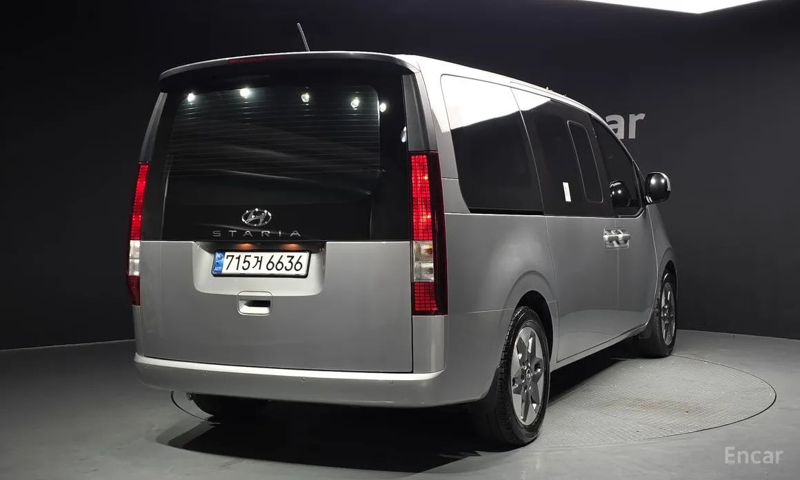 Hyundai Staria 2021 Tourer 11-Seater