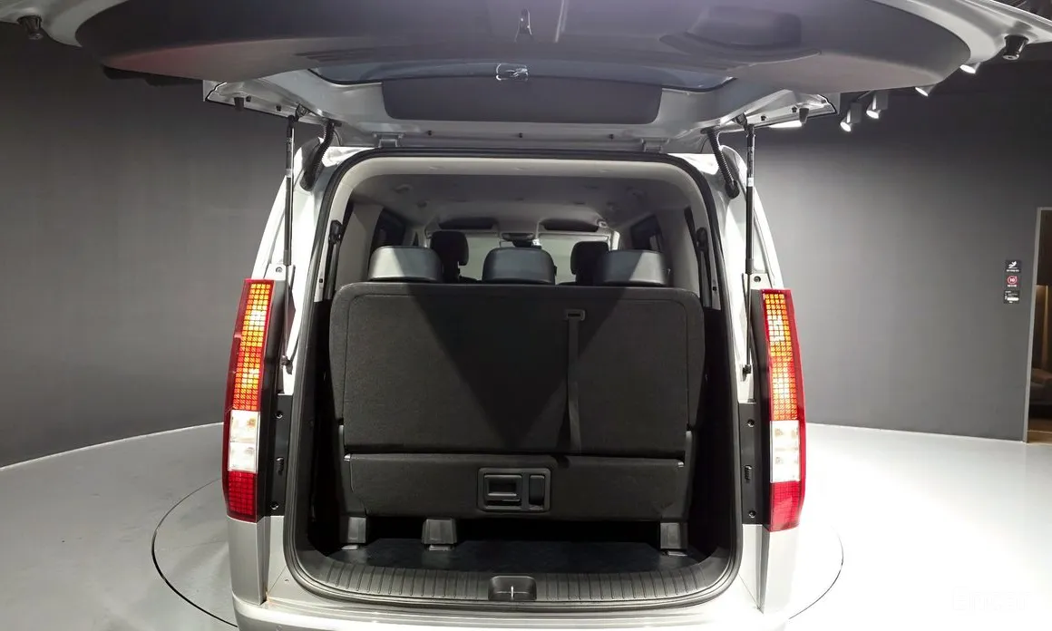 Hyundai Staria 2021 Tourer 11-Seater