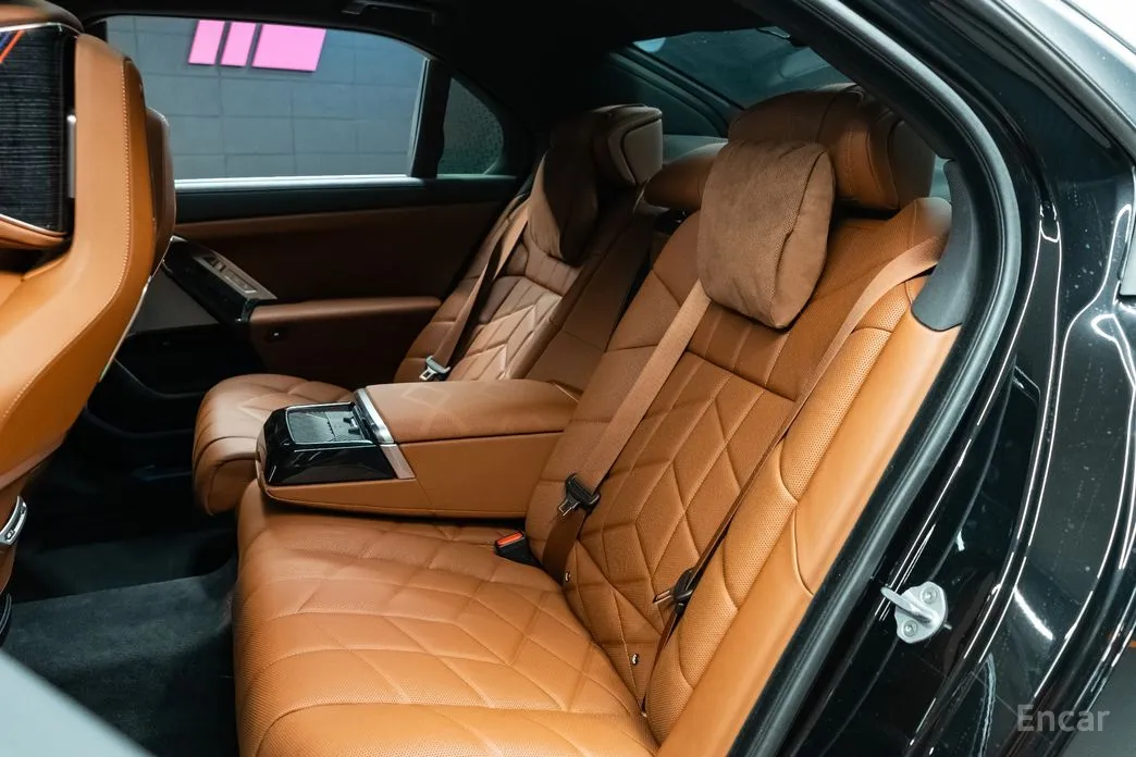 BMW 7 Series 2022 740d xDrive M Sport