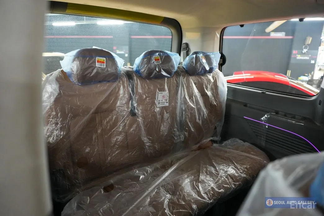 Hyundai Staria 2021 4WD Lounge 7-Seater