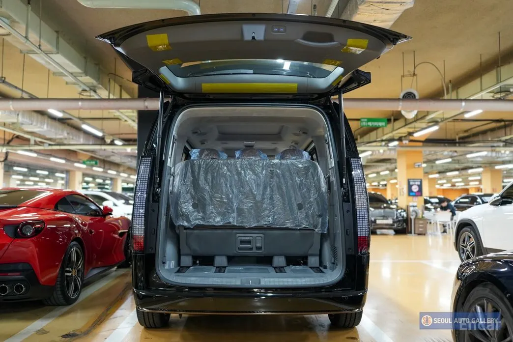 Hyundai Staria 2021 4WD Lounge 7-Seater