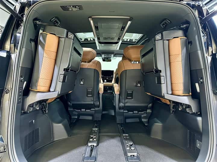 Toyota Alphard 2024 2024款 双擎 2.5L 尊贵版