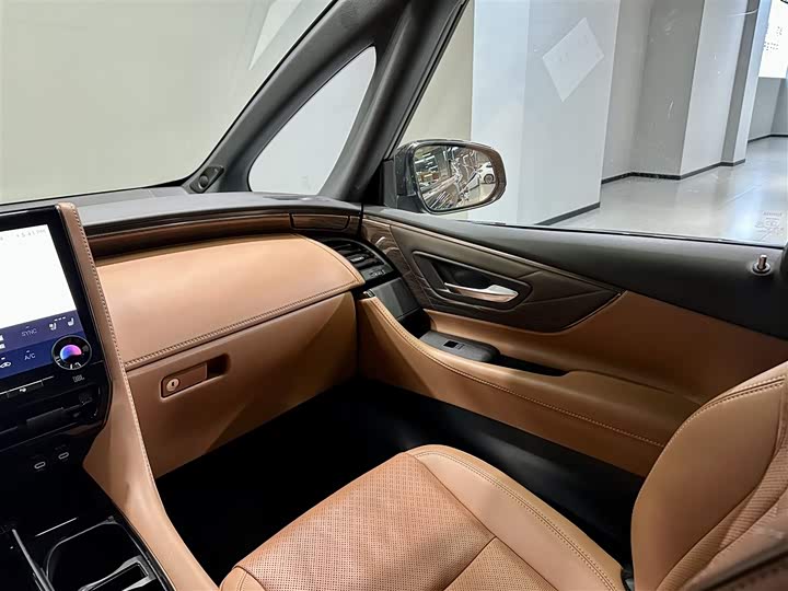 Toyota Alphard 2024 2024款 双擎 2.5L 尊贵版