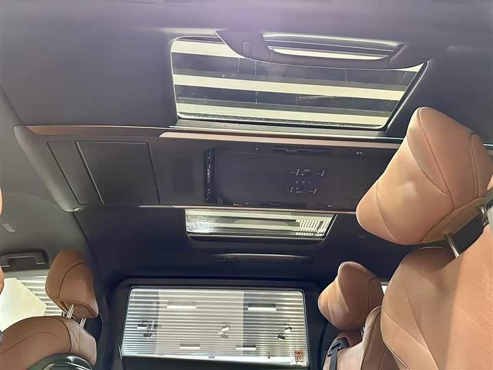 Toyota Alphard 2024 2024款 双擎 2.5L 尊贵版