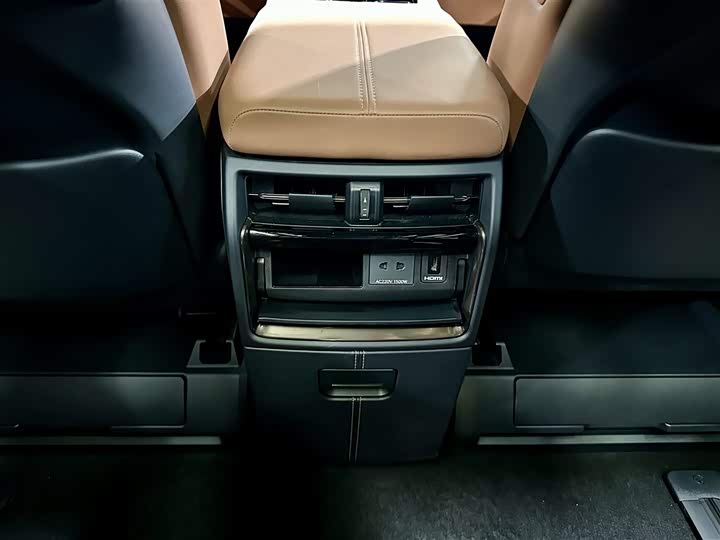 Toyota Alphard 2024 2024款 双擎 2.5L 尊贵版