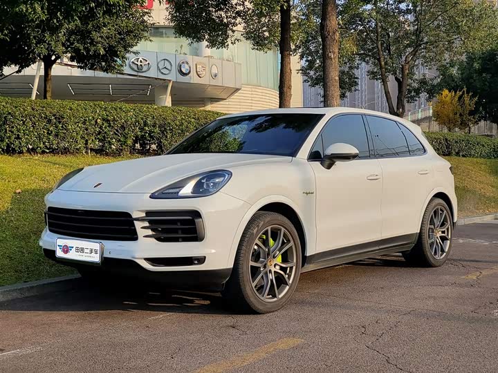 Porsche Cayenne Hybrid 2023 2023款 Cayenne E-Hybrid 2.0T 铂金版