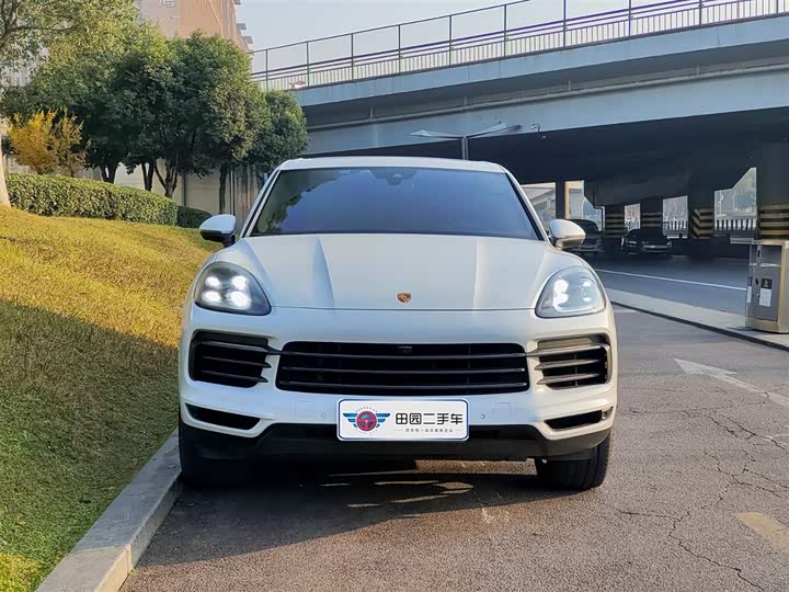 Porsche Cayenne Hybrid 2023 2023款 Cayenne E-Hybrid 2.0T 铂金版