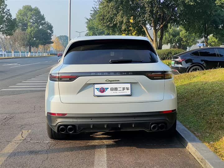 Porsche Cayenne Hybrid 2023 2023款 Cayenne E-Hybrid 2.0T 铂金版