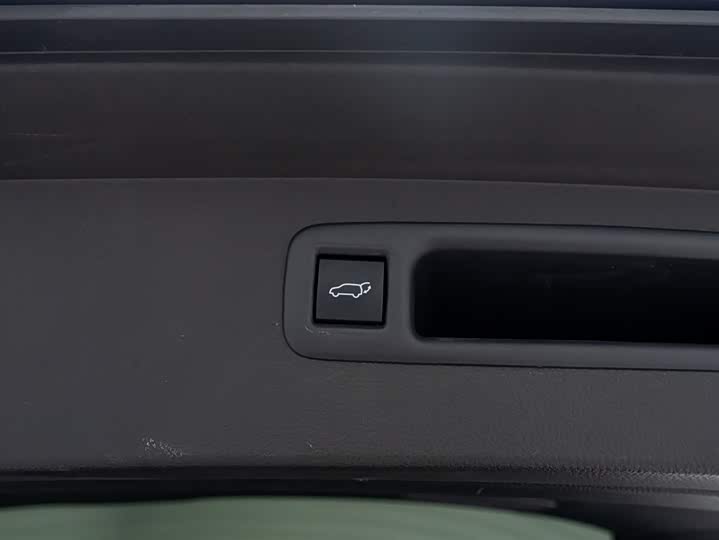 Toyota Crown Kluger 2024 2024款 2.5L HEV四驱旗舰版